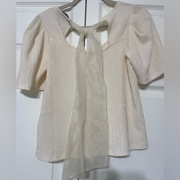 - Sunday in Brookline by Anthropologie Bow-Back Puff-Sleeved Top size XS - Picture 3 of 8